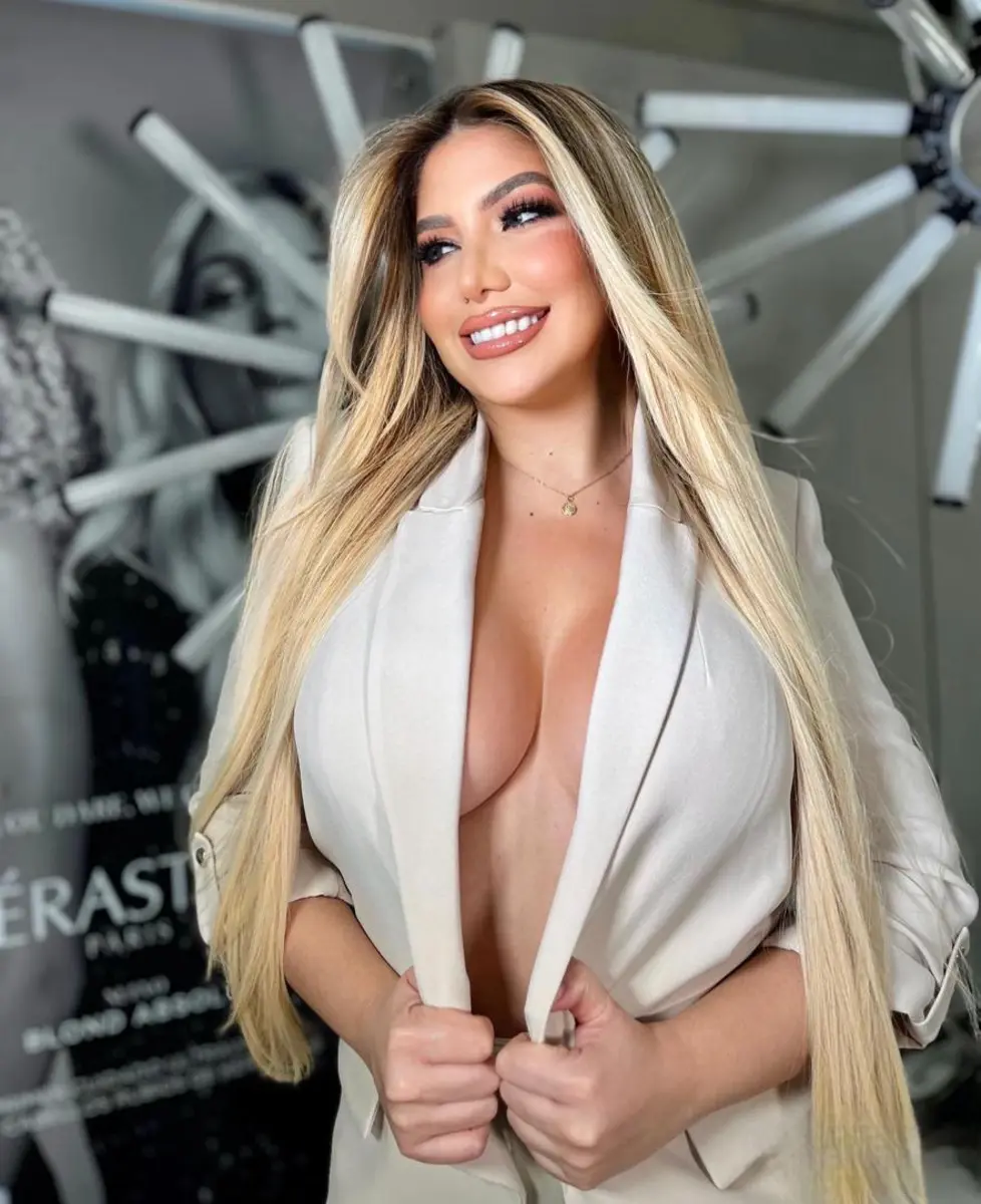 Alexandra escort in Dubai