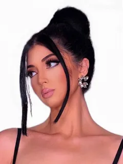 Autumn escort in Dubai