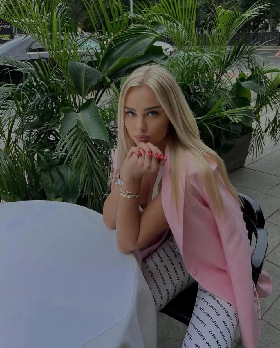 Eden escort in Dubai
