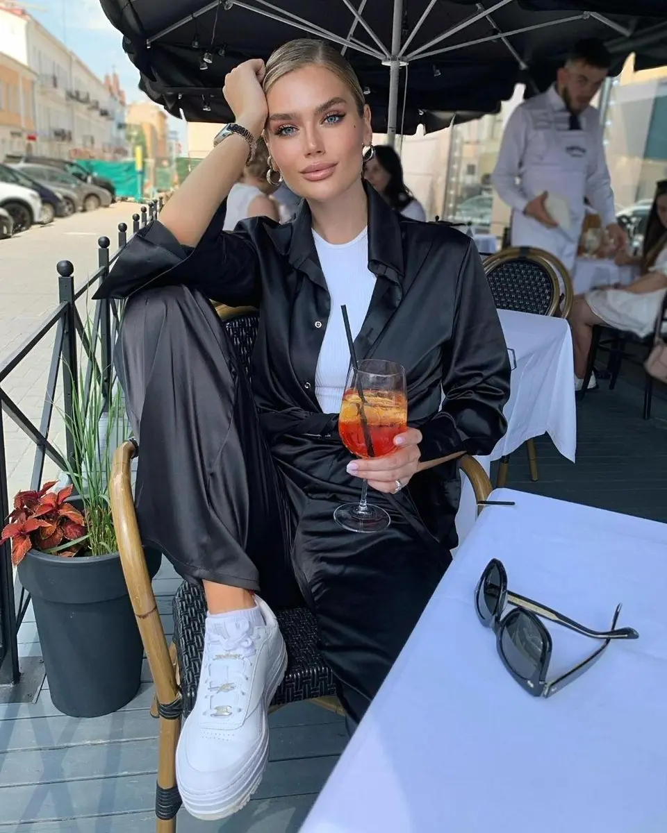 Elia escort in Dubai