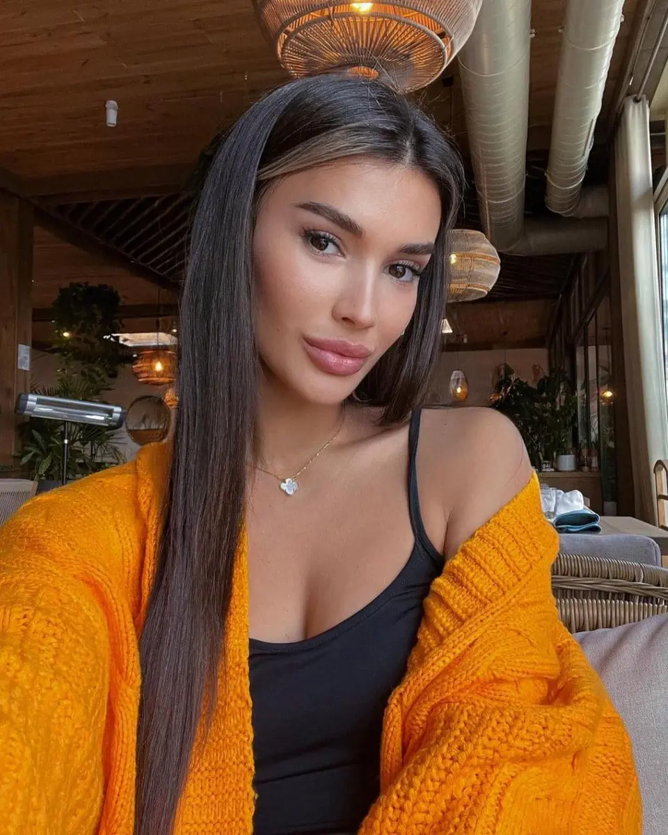 Katie escort in Dubai